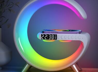 Multifunktionaler Bluetooth Lautsprecher mit Radio – Der perfekte Begleiter für Musikgenuss überall